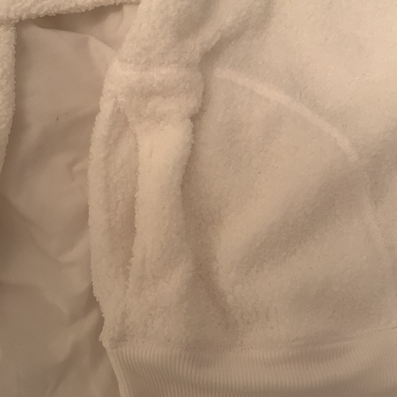 White cozy PJ top with pockets bought from simon’s - Picture 3 of 4